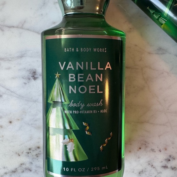 Bath & Body Works Vanilla Bean Noel Body Wash and Lotion Bundle - NEW - Picture 2 of 6